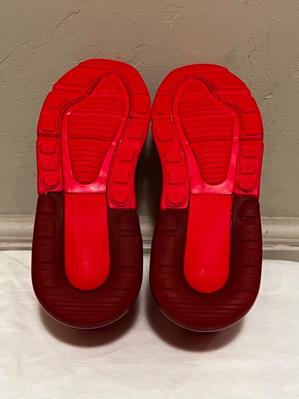 Nike | NIKE AIR MAX 270(PS) | 13C | Red - Picture 4 of 7